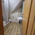 Gaestehaus Monteurzimmer #4 Eigenes Bad Parkplatz Vendégház Jülich