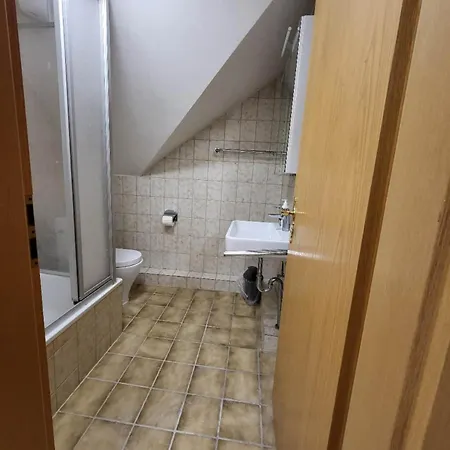 Monteurzimmer Zimmer#4 Pensión Jülich